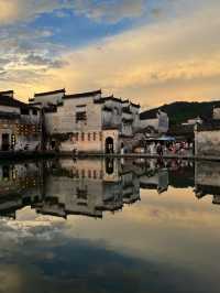 Painted by Time: The Cinematic Charm of Hongcun