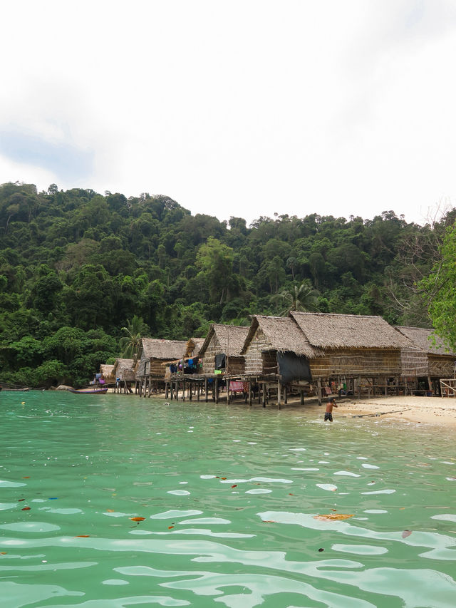 หมู่บ้านมอแกน – หมู่เกาะสุรินทร์