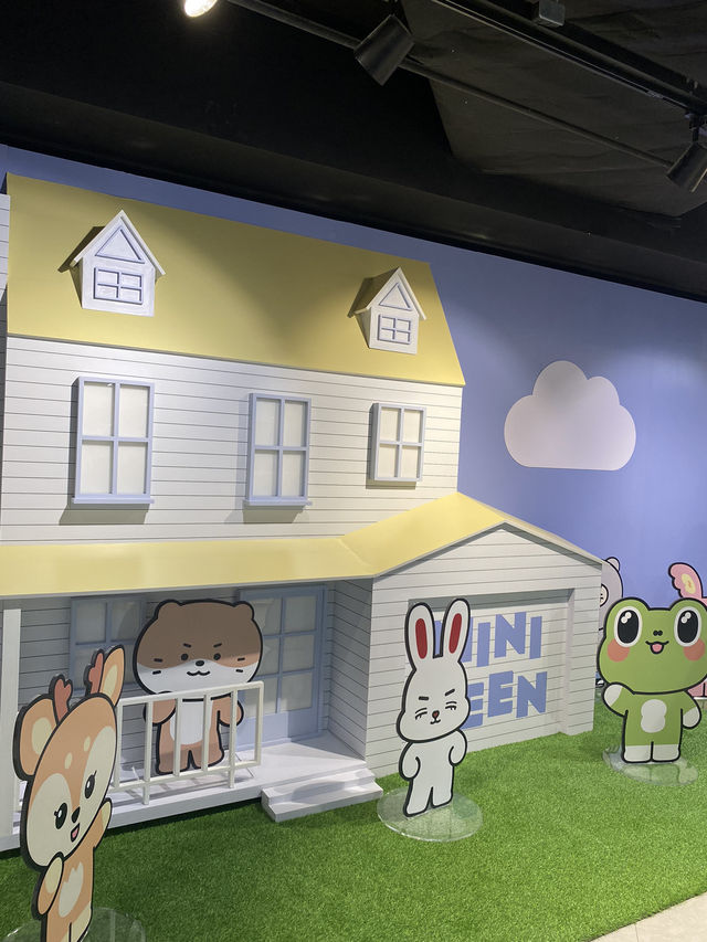 กองทัพ mini teen มาบุกกรุงเทพแล้ว!!
