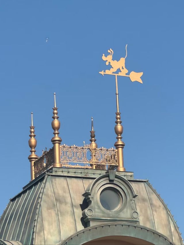 From Giggles to Fairy Tales: A Magical Day for Kids at Shanghai Disneyland