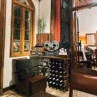 ร้านอาหารเวียดนามแท้ ห้ามพลาด Cuc Gach Restaurant