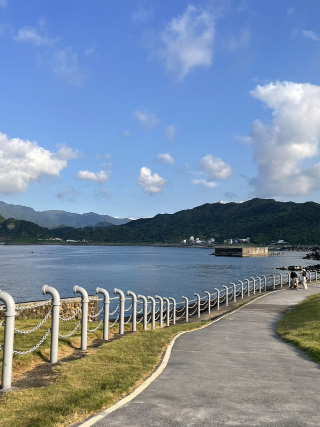พักผ่อนริมเขาริมทะเลไต้หวัน ”Chao Jing Park“