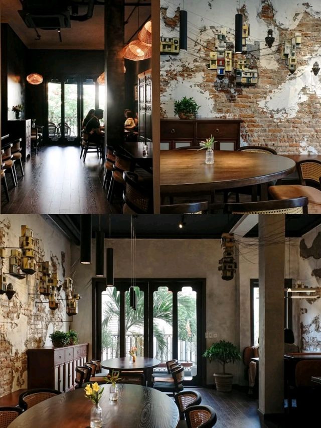 VOU Cafe & Eatery