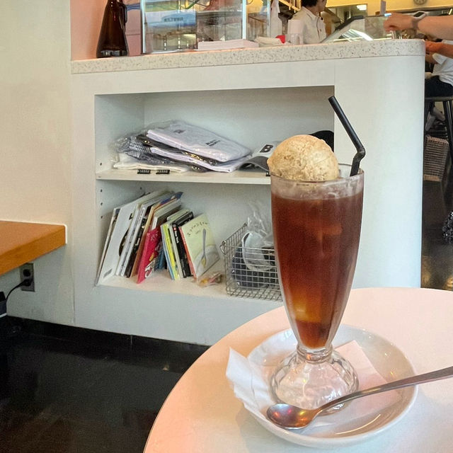 【神奈川/川崎🇯🇵】フロートも出来ちゃう🍨♡BIG BABY ICECREAM