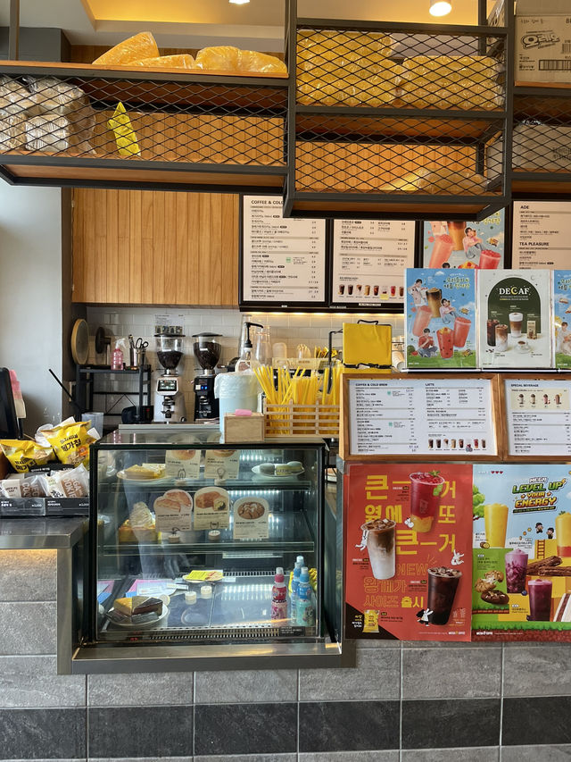 🇰🇷 Mega Coffee - Affordable coffee in Korea