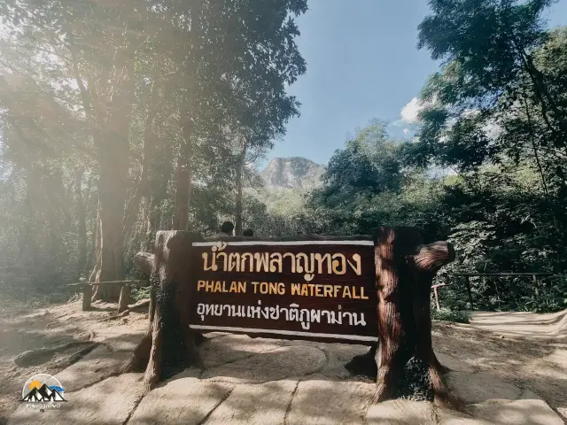 น้ำตกพลาญทอง