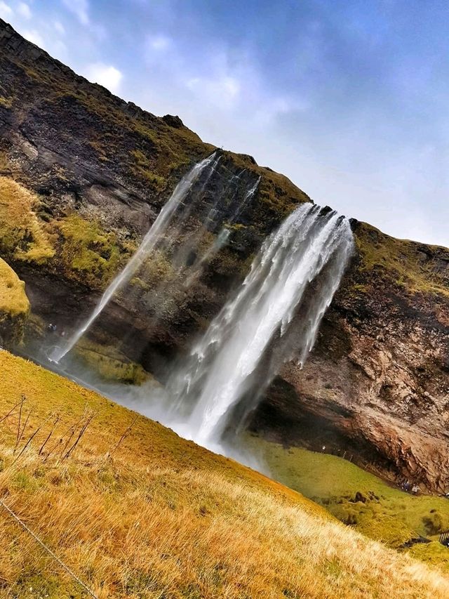 Walk Behind the Magic: Seljalandsfoss, Iceland’s Hidden Perspective