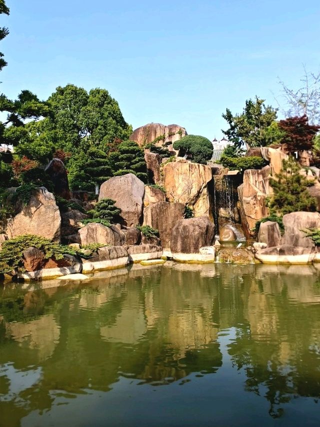 Baoshan Temple Shanghai: Serenity in Still Frames