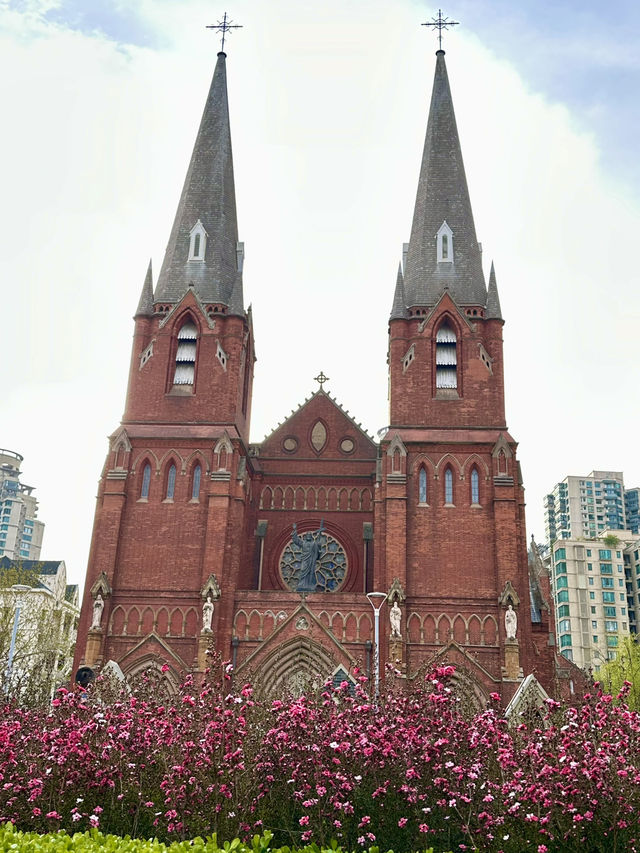 ⛪ St. Ignatius Cathedral – The Gothic Heart of Xujiahui, Shanghai ⛪ St. Ignatius Cathedral – The Gothic Heart of Xujiahui, Shanghai