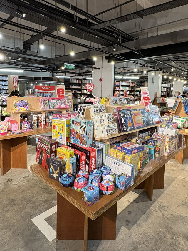 24-hour Bookstore BookXcess at Tamarind Square, Cyberjaya