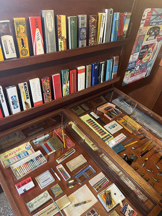 Little Pencil Shop Blackheart – A Cozy Stationery Haven in Hongdae