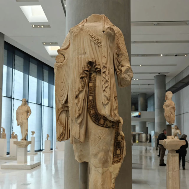 Acropolis Museum – A Modern Window into Ancient Athens Acropolis Museum – A Modern Window into Ancient Athens