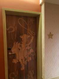 Toy Story Hotel เติมเต็มความฝันวัยเด็ก :)
