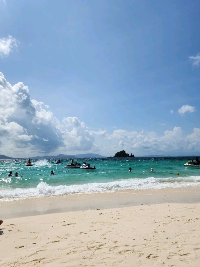 Phi Phi Splash🌊 Phi Phi Splash🌊