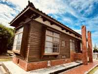 「老屋不只是建築，而是歷史留下的心跳。」