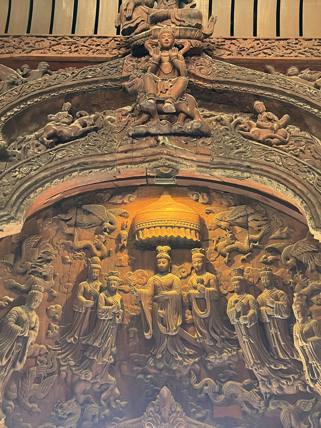Marvel Universe: Inside the Sanctuary: A Universe Carved in Wood 🌌✋