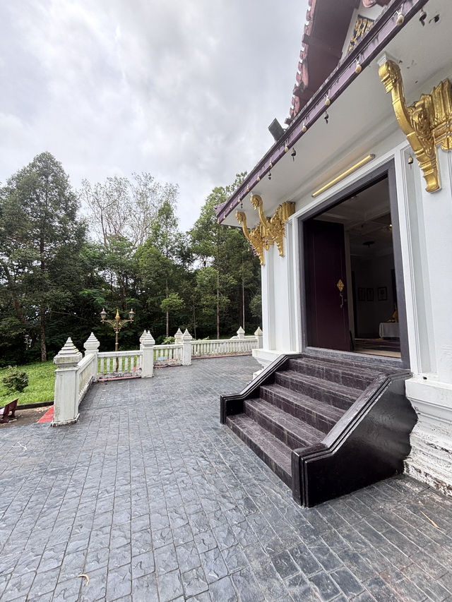 หอพระ 9 เกจิอาจารย์