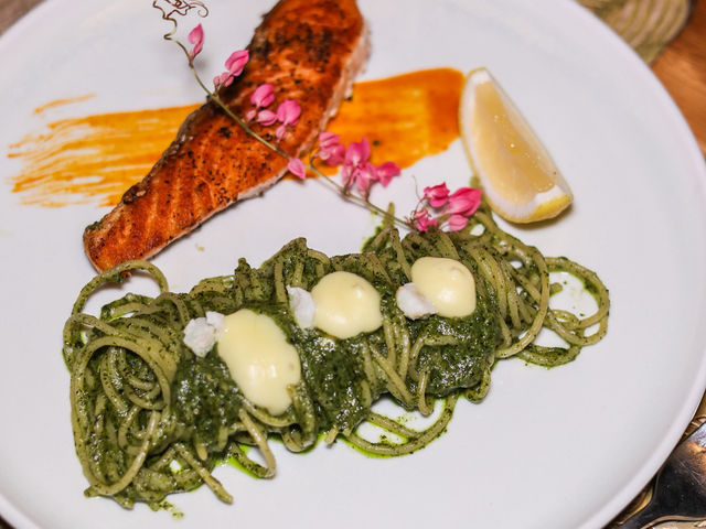 Lacol Dome Dining เขาใหญ่  Lacol Dome Dining เขาใหญ่