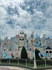 It’s a Small World 🌍