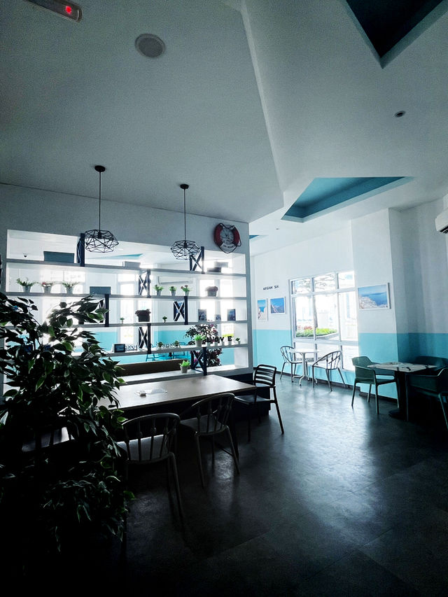 I-Santorini, Tanjung Tokong — Modern Living by the Coast