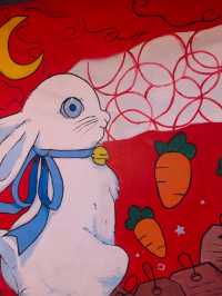 พาไปเที่ยวหมู่บ้านสายรุ้ง สถานที่แนะนำต้องมาเยือน