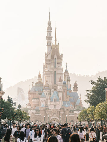Hong Kong Disneyland 🏰✨ Hong Kong Disneyland 🏰✨