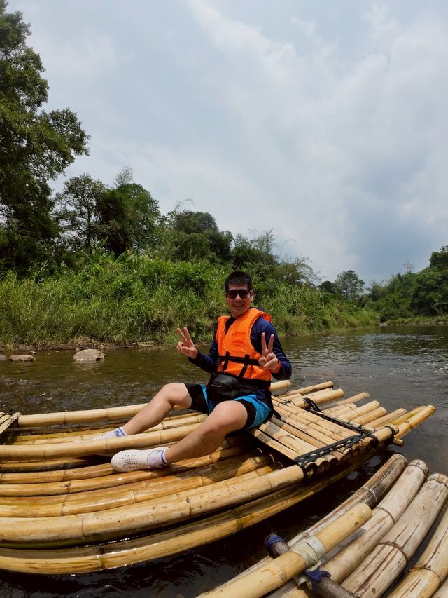 ท่องเที่ยวชมวิถีชุมชนชาวกระเหรี่ยง@หมู่บ้านบางกลอย ท่องเที่ยวชมวิถีชุมชนชาวกระเหรี่ยง@หมู่บ้านบางกลอย