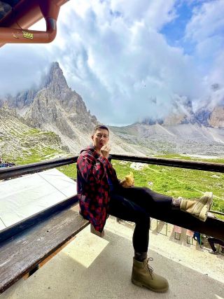 📍Halfway point 🏞️ Dolomites mountain range