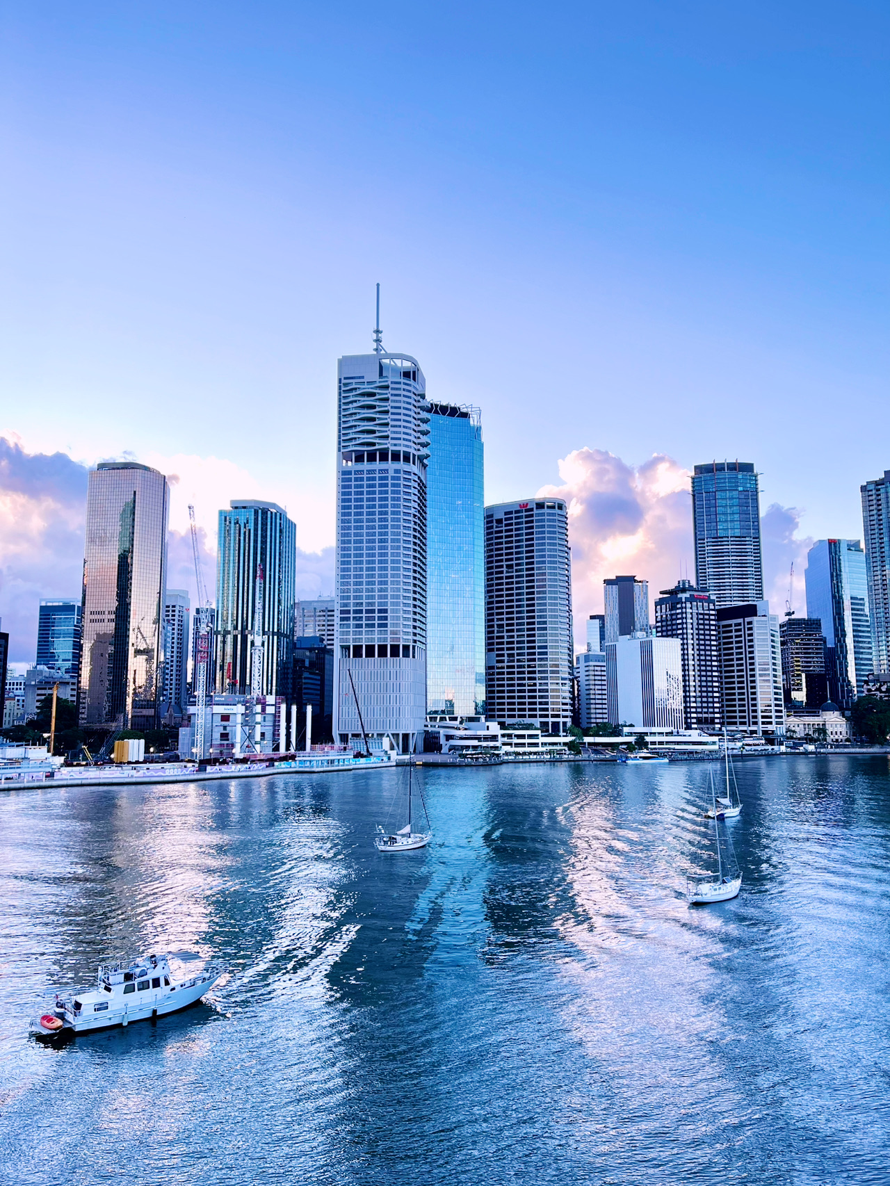  “50 Cents, Two Feet & One CityCat — My Easy Brisbane Adventure!”