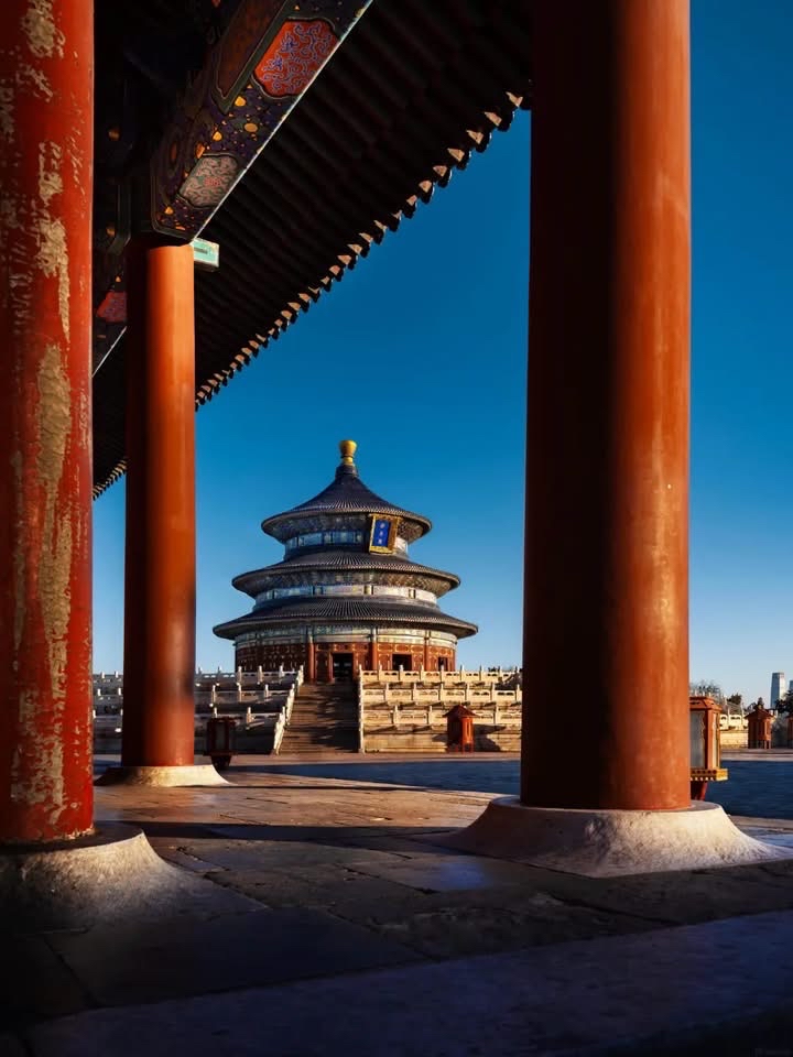 Review of the Temple of Heaven: Explore this monument of faith and admire the magnificent ancient wooden architecture in Beijing, China.