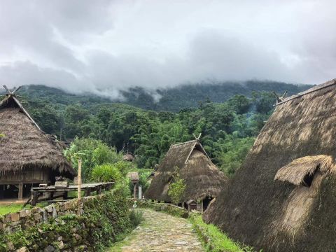 My Safe & Eye-Opening Visit to Wengding Wa Village