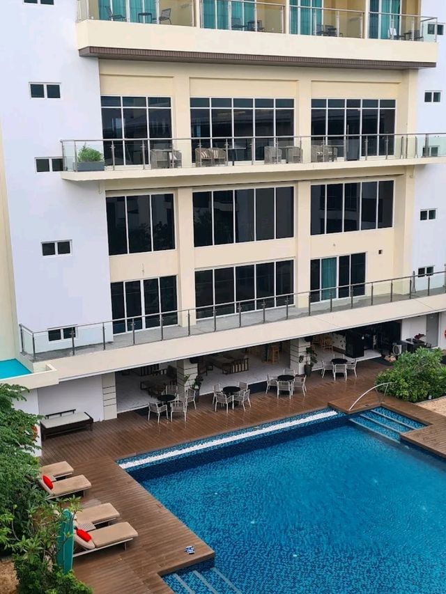 “Mercure Cenang Langkawi: Modern Comfort by the Beach with Heartfelt Hospitality”