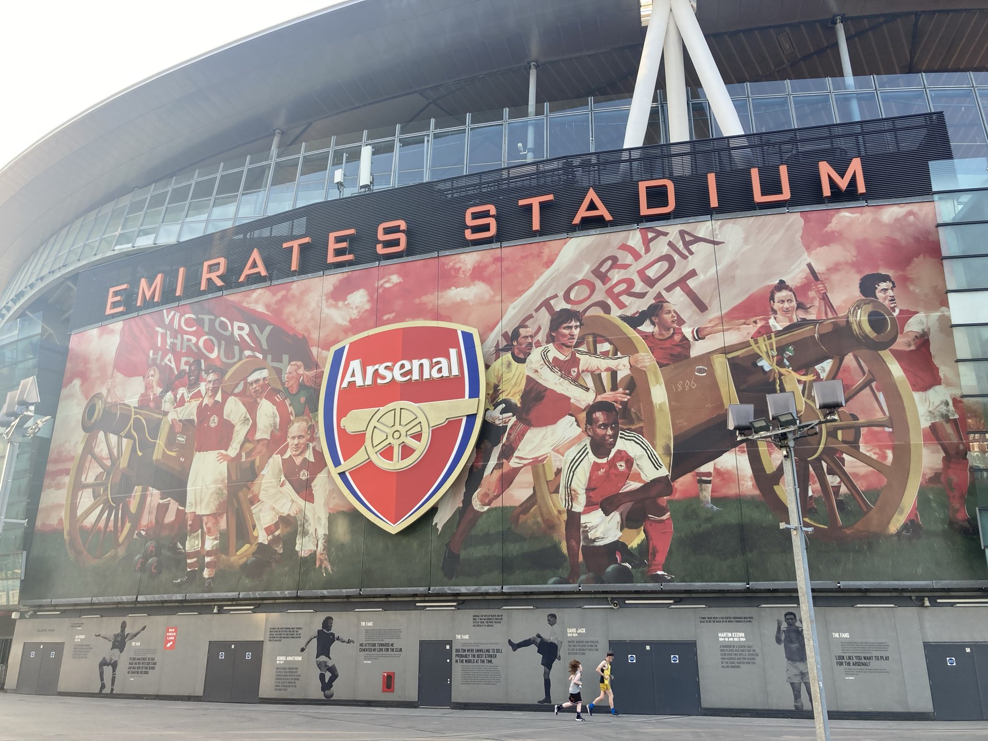 Sân vận động Emirates của Arsenal Gunners