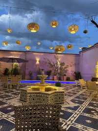 Palais Shazam Hotel 