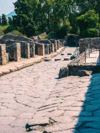 🧱 Pompeii – The Eternal City Frozen in Time