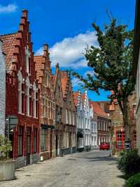 Bruges: A Fairytale Canal City Frozen in Time