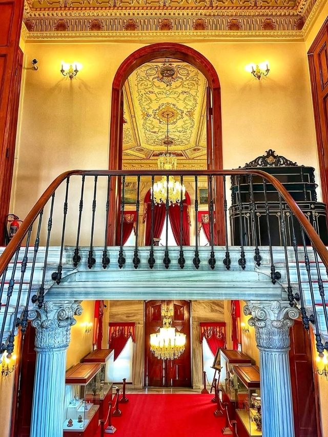 Kasr-ı Hümayun Pavilion, Türkiye: Ottoman Elegance by the Lake