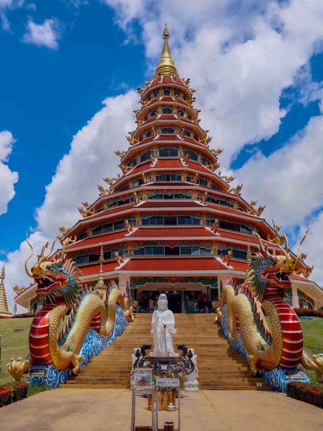 🕊️ Wat Huay Pla Kang – The Serene Giant of Chiang Rai