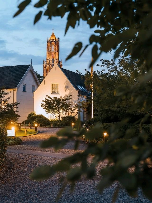 🏰🚲 “Hidden Canals & Timeless Charm: A Day in Utrecht” 🇳🇱