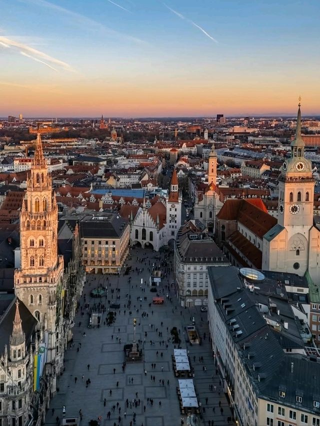 🍺🏛️ “Bavarian Heartbeat: A Classic Day in Munich” 🇩🇪