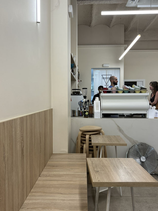 Barcelona｜Cosy cafe in the centre of Barcelona
