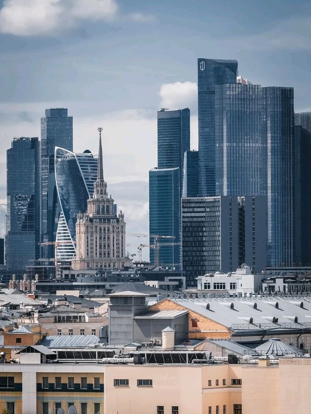 🇷🇺✨ “Moscow on <$100: 2 Days of Icons, Metro Art & Cheap Eats”