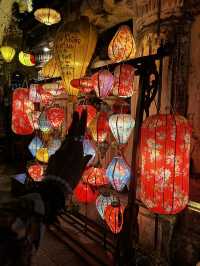 The Shining wonders -Where the Streets Glow with Lantern Light