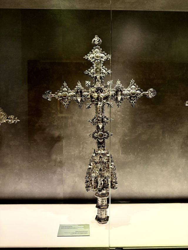 A Window into Sacred Art A Window into Sacred Art