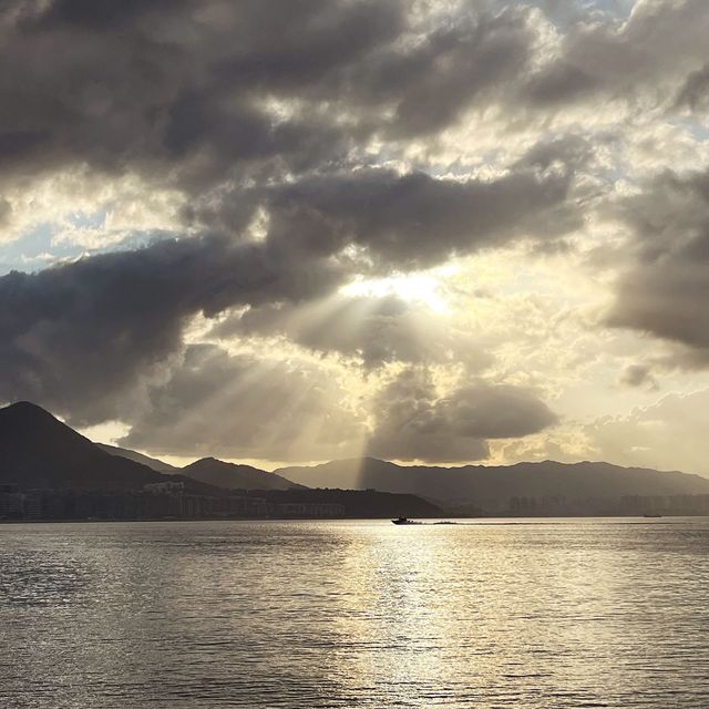烏溪沙碼頭邂逅浪漫日落