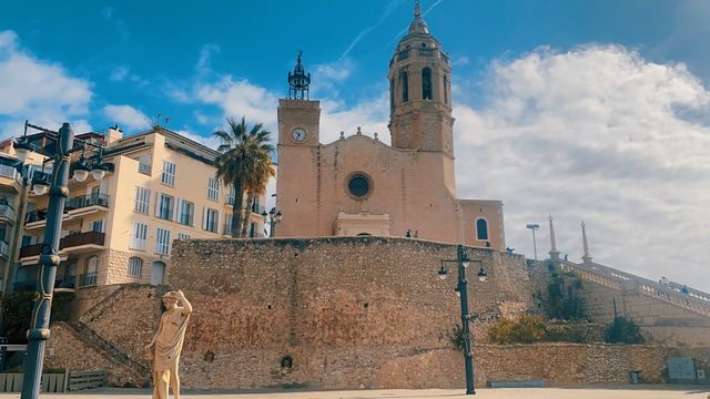 Legend of the turquoise sea of Barcelona, how long has it been since you last visited?