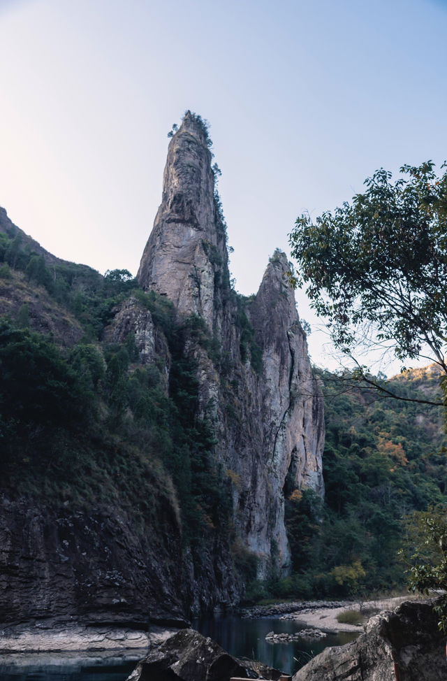 石桅岩：體會浙南天柱的險峻巍峨