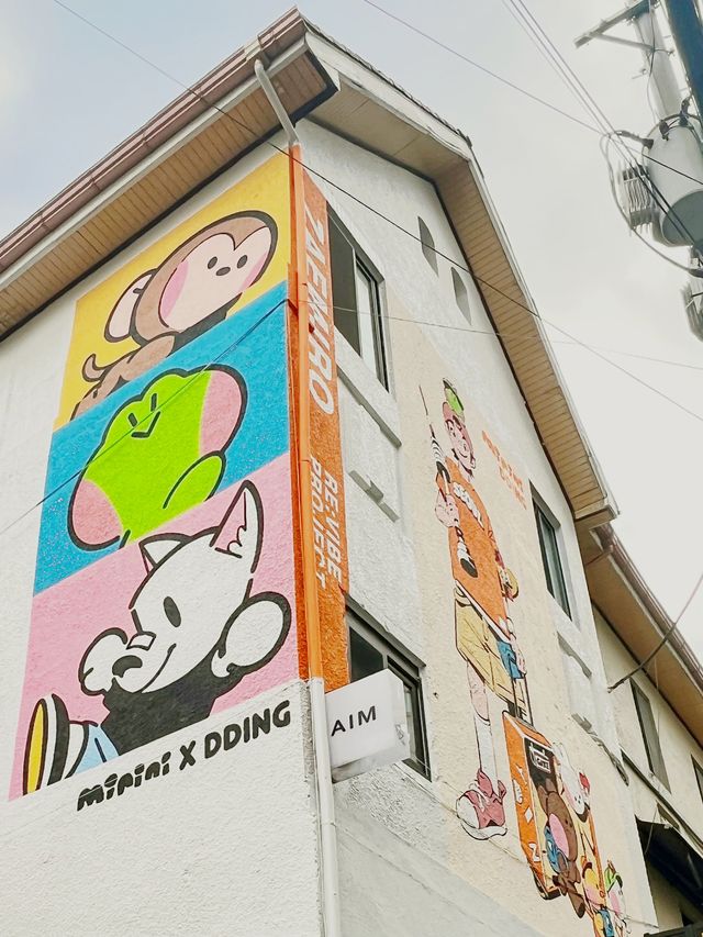 首爾明洞漫畫街可可愛愛一條街!!