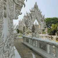 The White Temple Chiang Rai :A Mesmerizing Architectural Masterpiece  