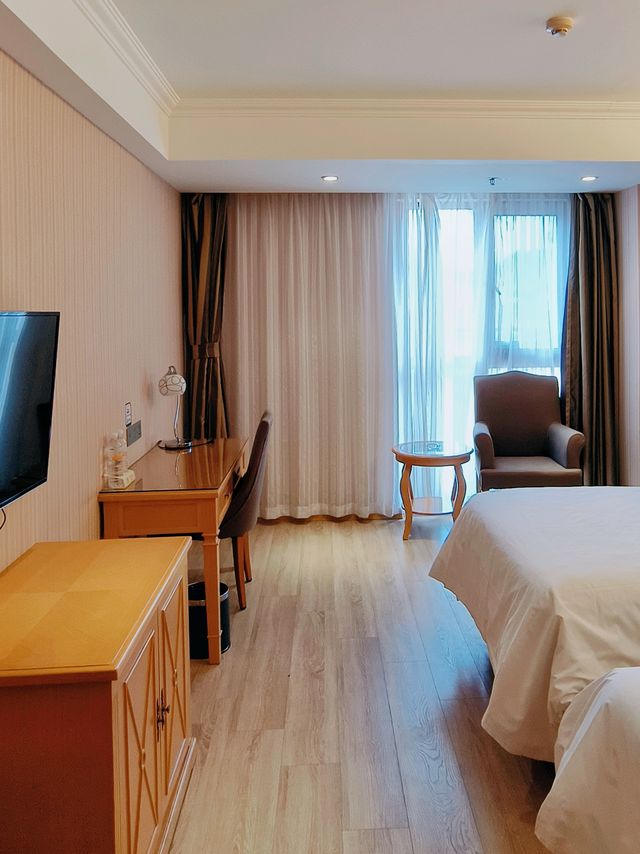 威海旅行｜去哪兒都方便的歐洲莊園風情的維也納酒店